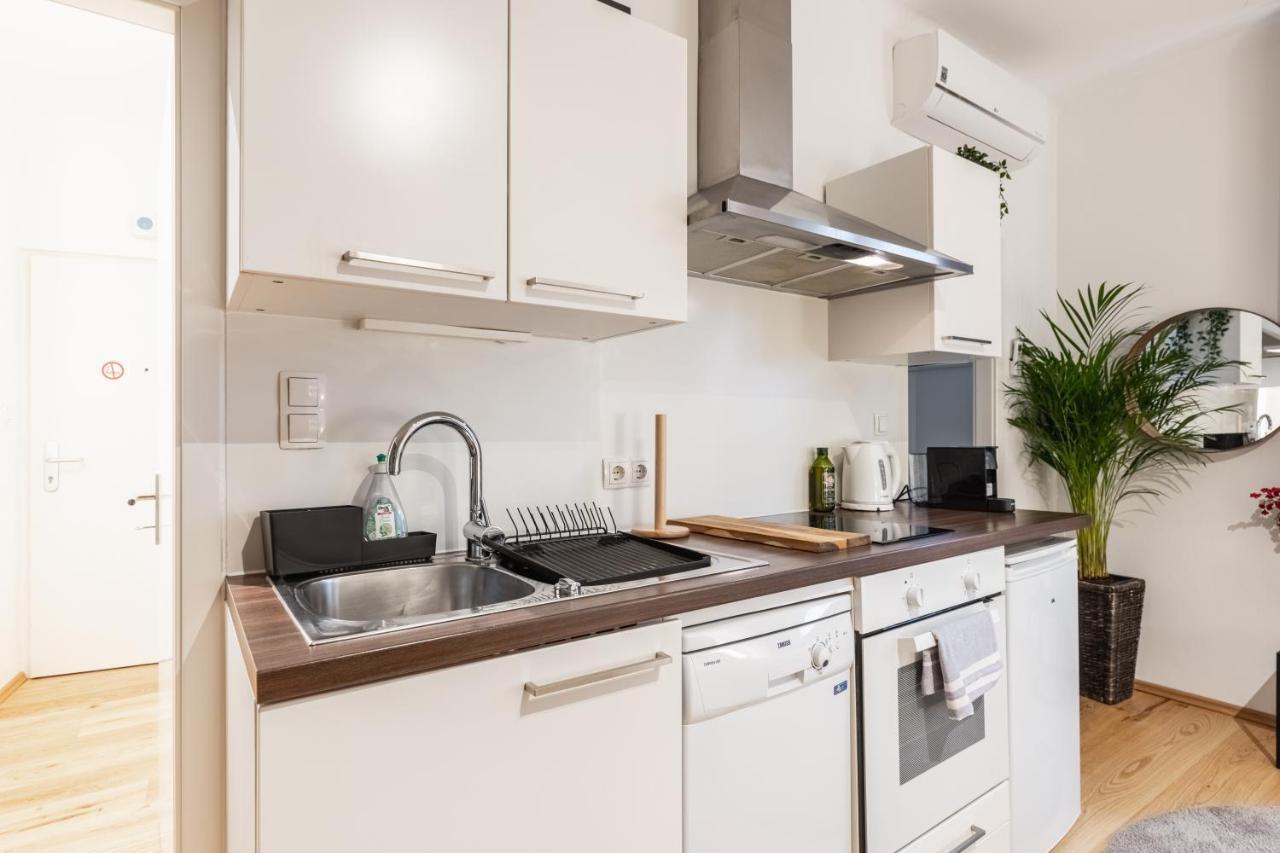 Cozy Studio Apartment Located In Vienna'S Vibrant City Center Exteriör bild
